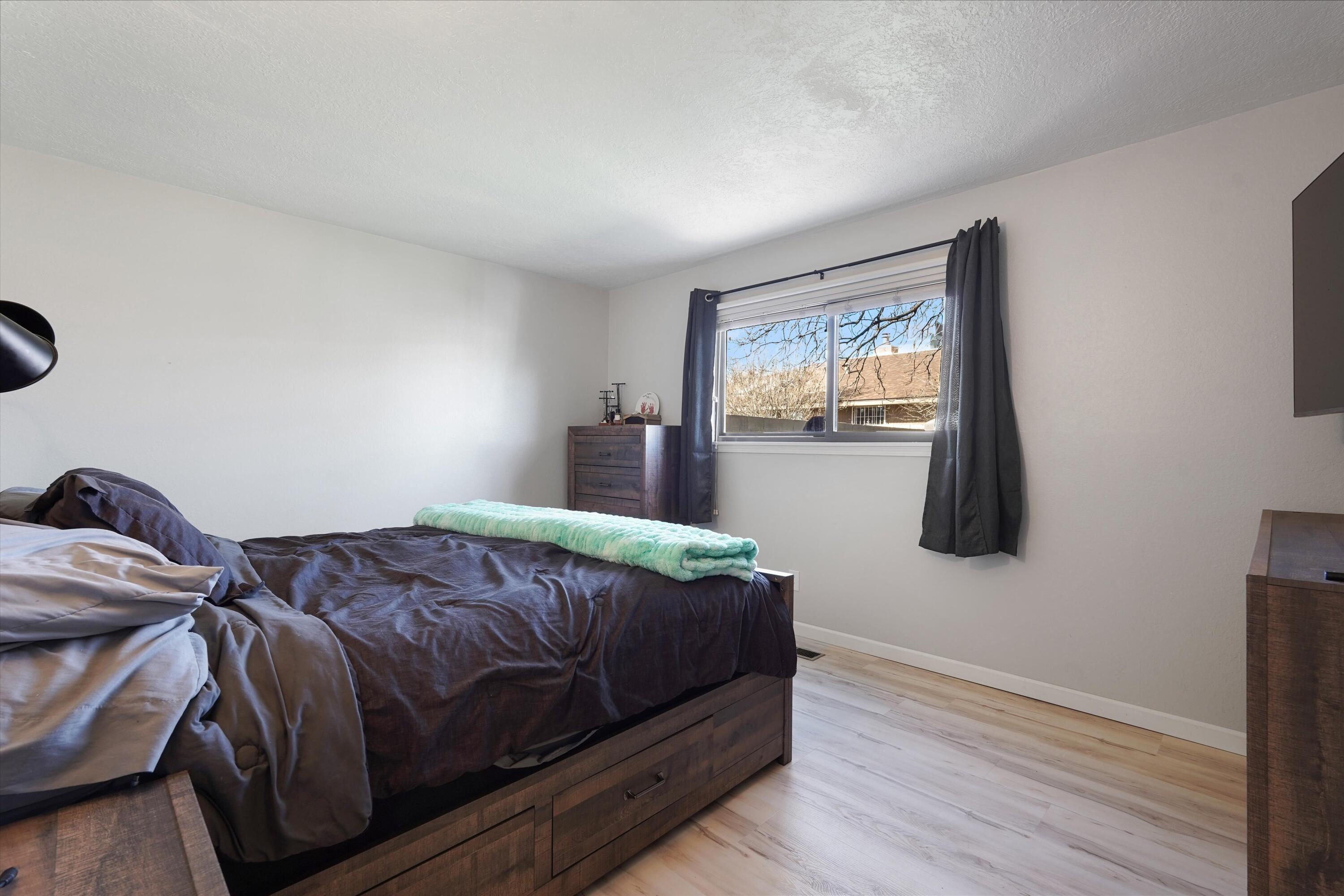 4812 Brookwood Street NE