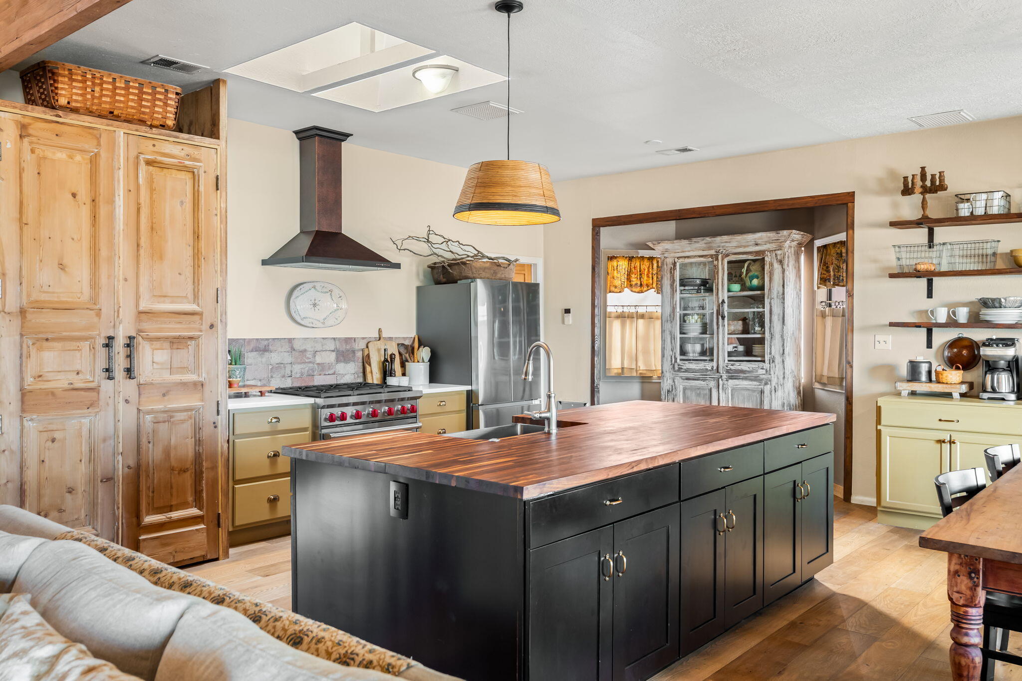 6358 Roadrunner Loop NE