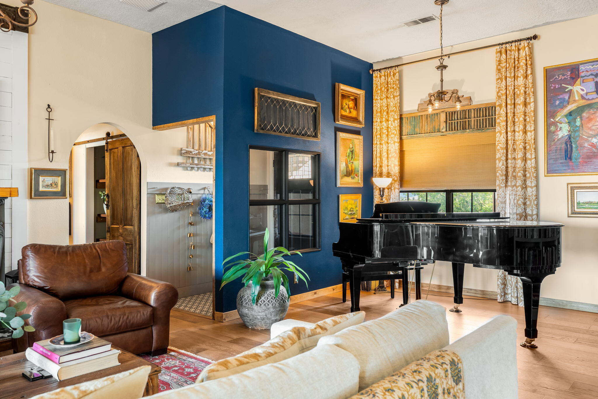 6358 Roadrunner Loop NE