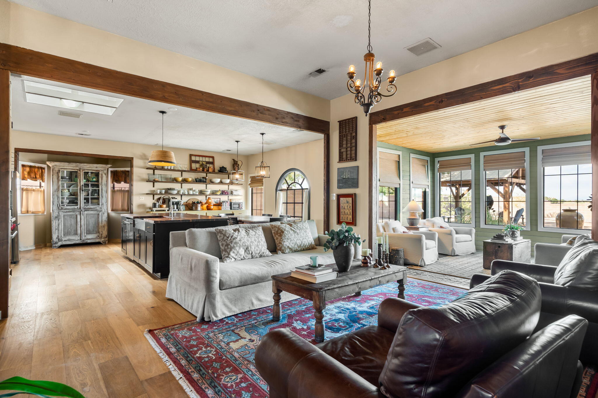 6358 Roadrunner Loop NE