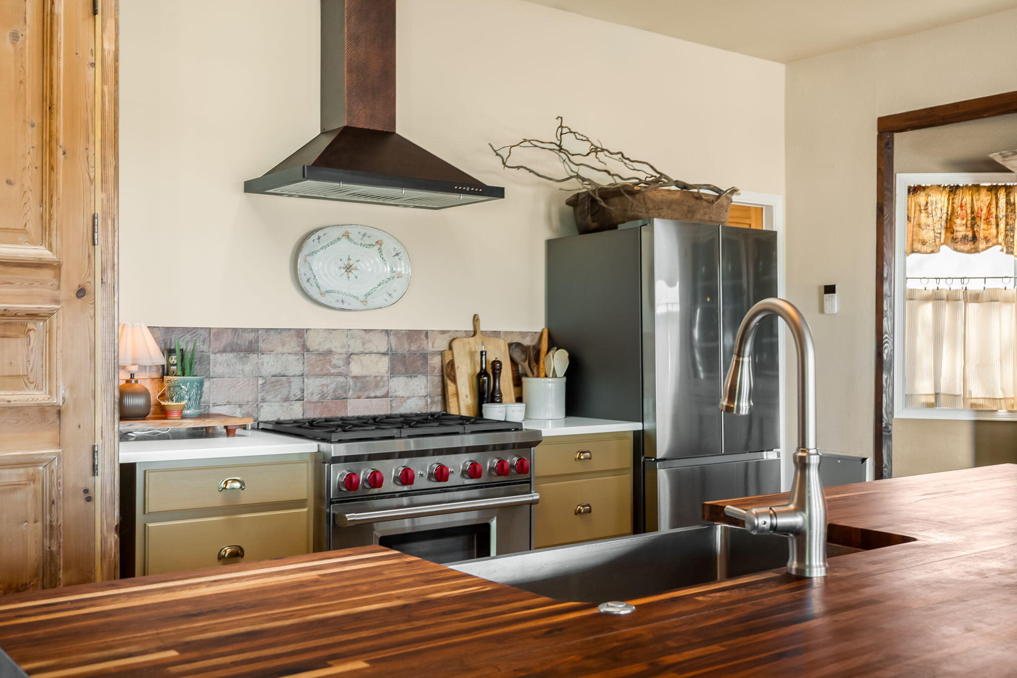 6358 Roadrunner Loop NE