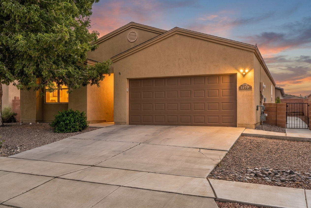 1771 Camino Rustica SW Los Lunas NM
