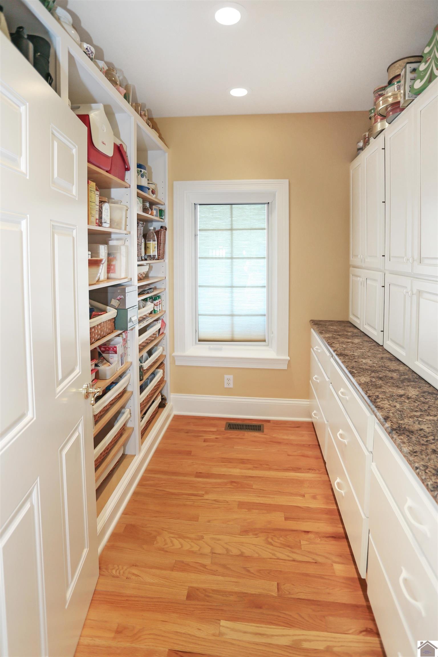 1066 Oaks Country Club Rd