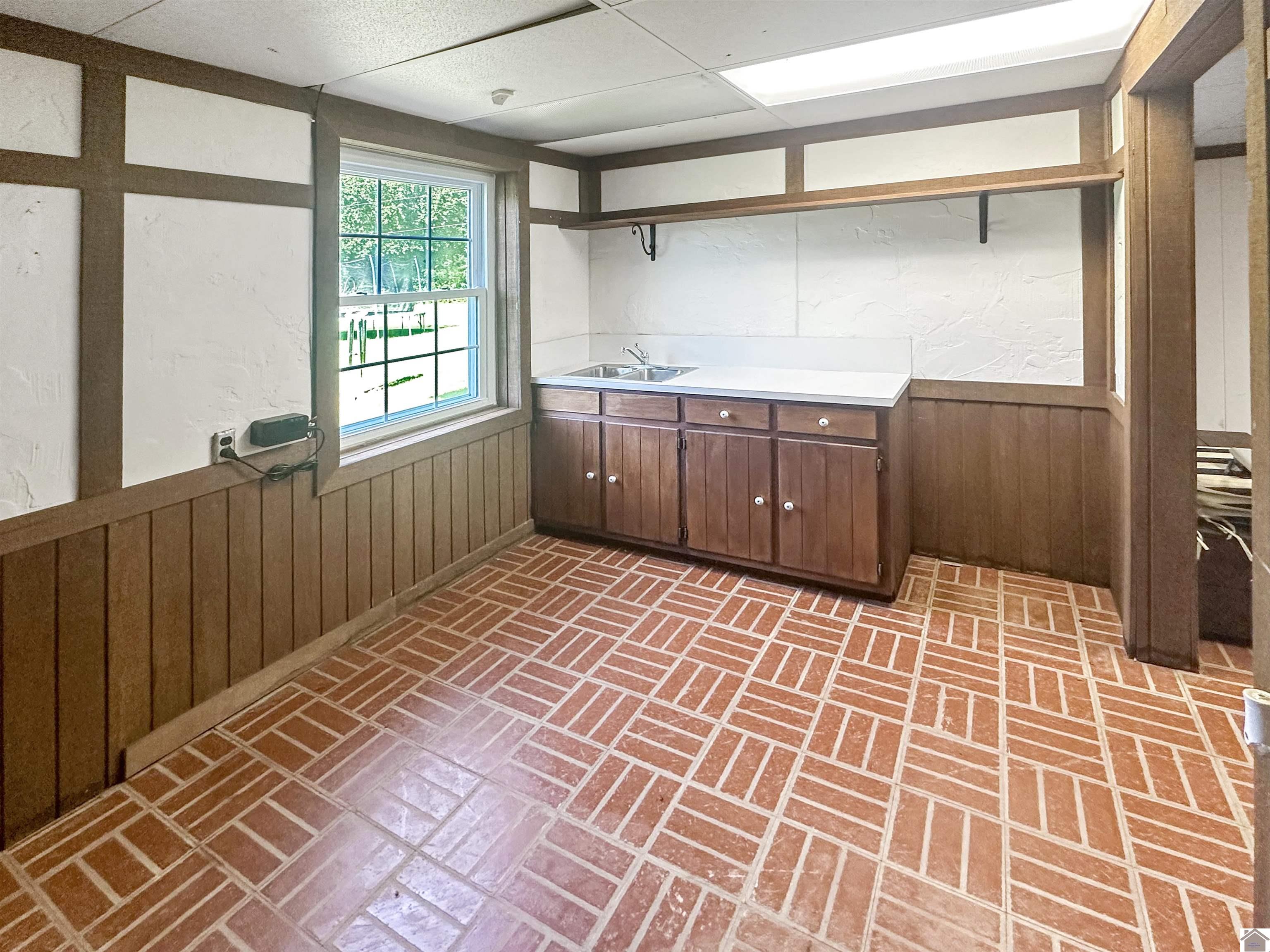 7964 S State Route 121