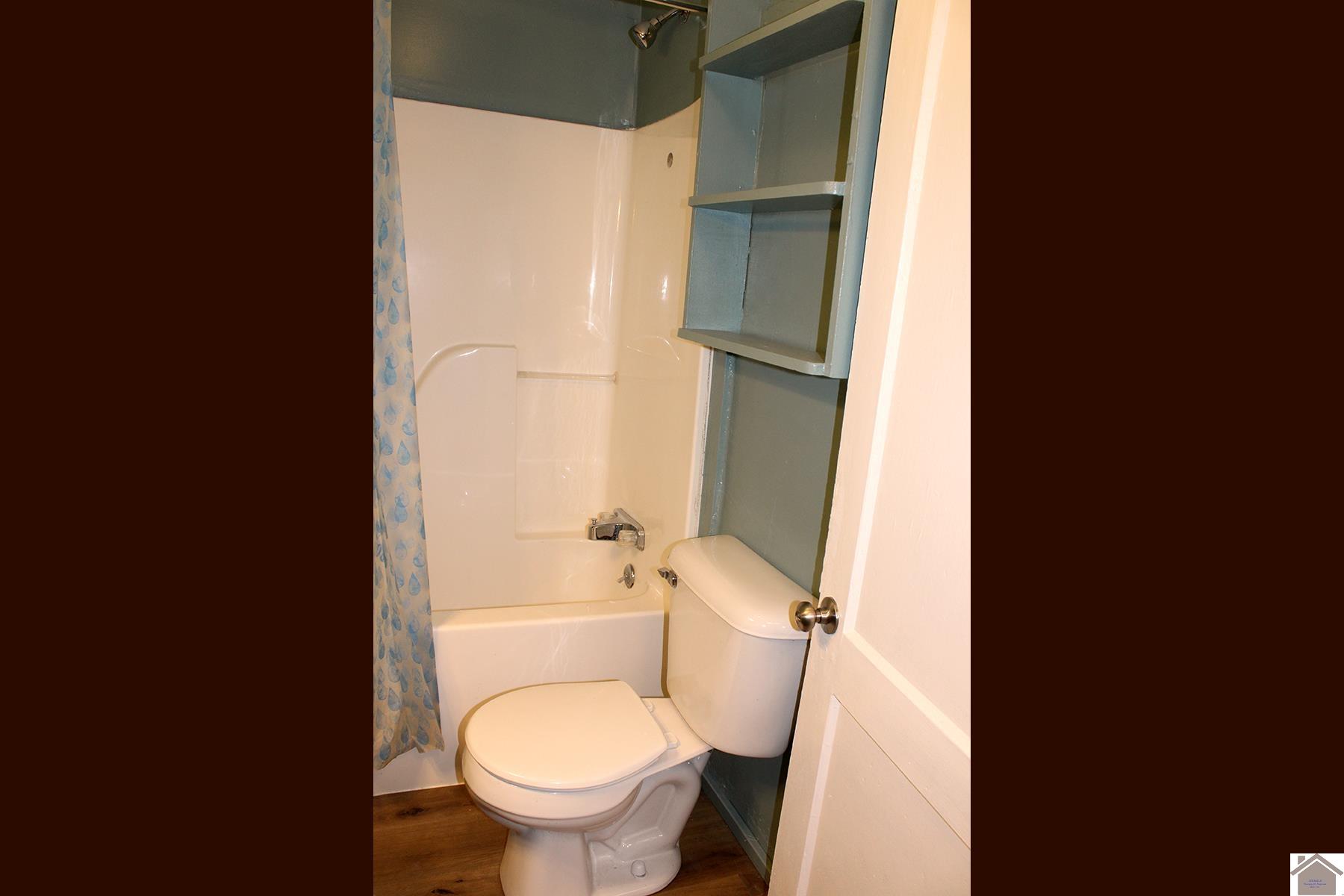 406 S 10th Street
