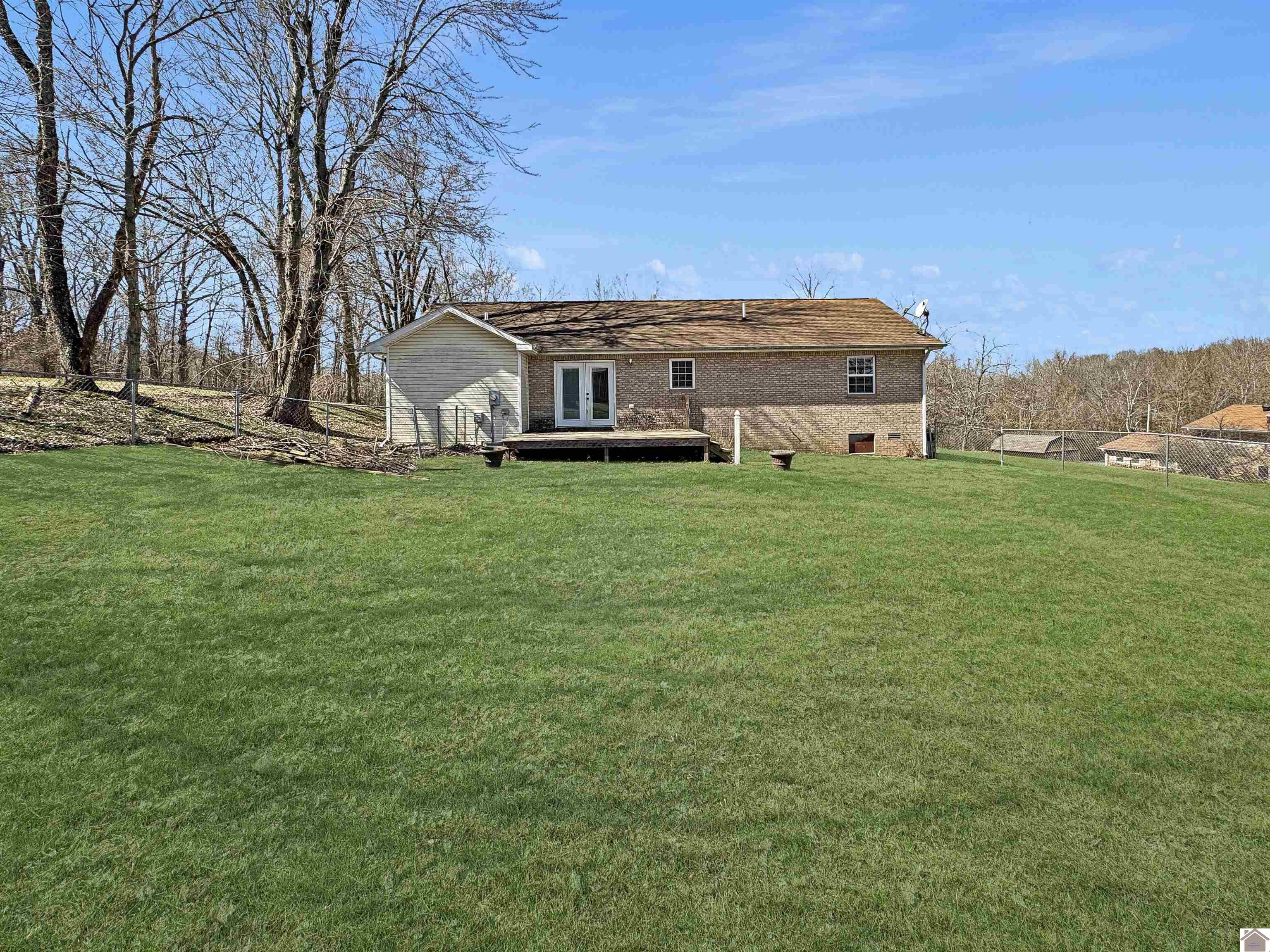 1224 Skyline Drive