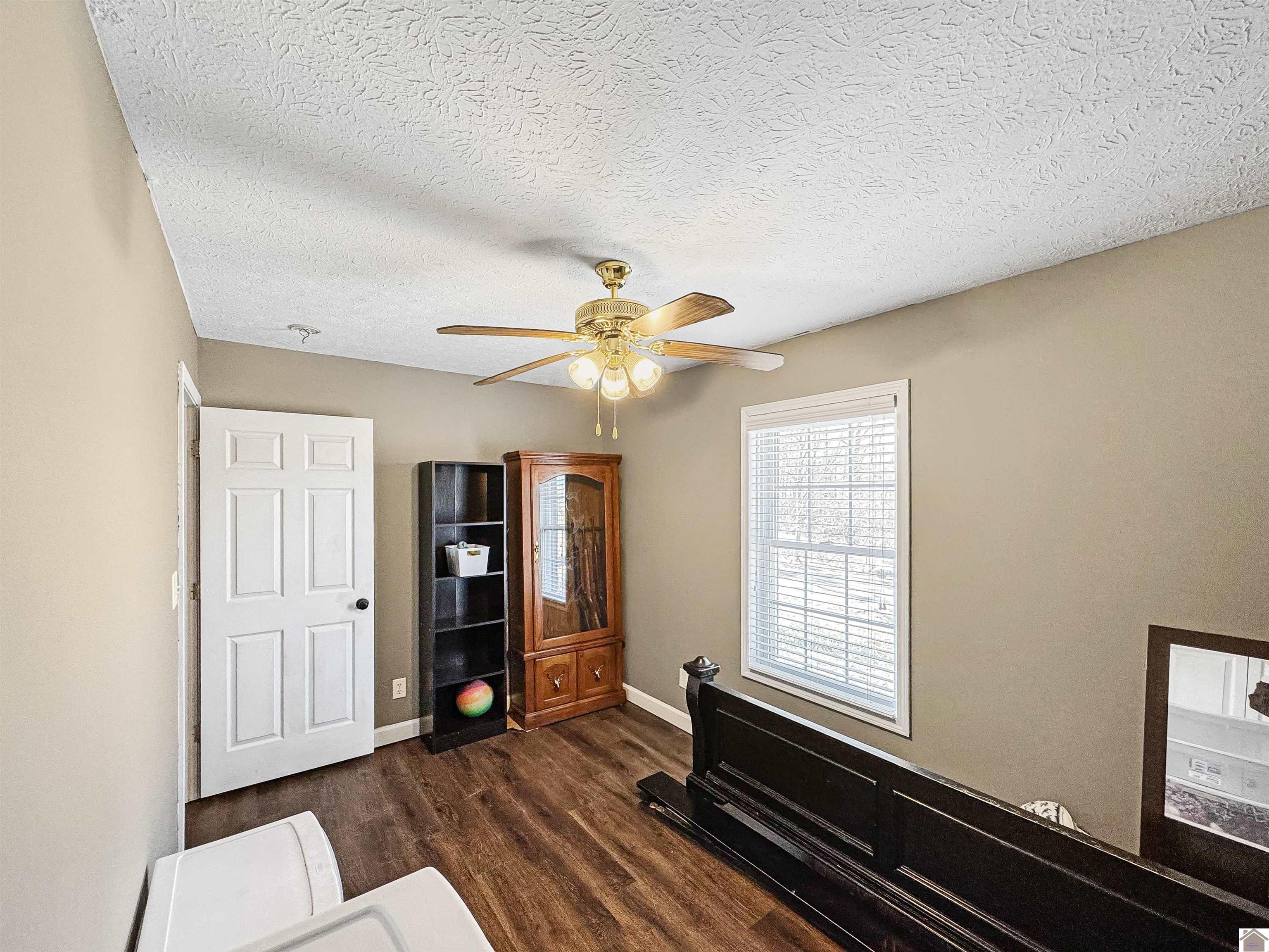 1224 Skyline Drive