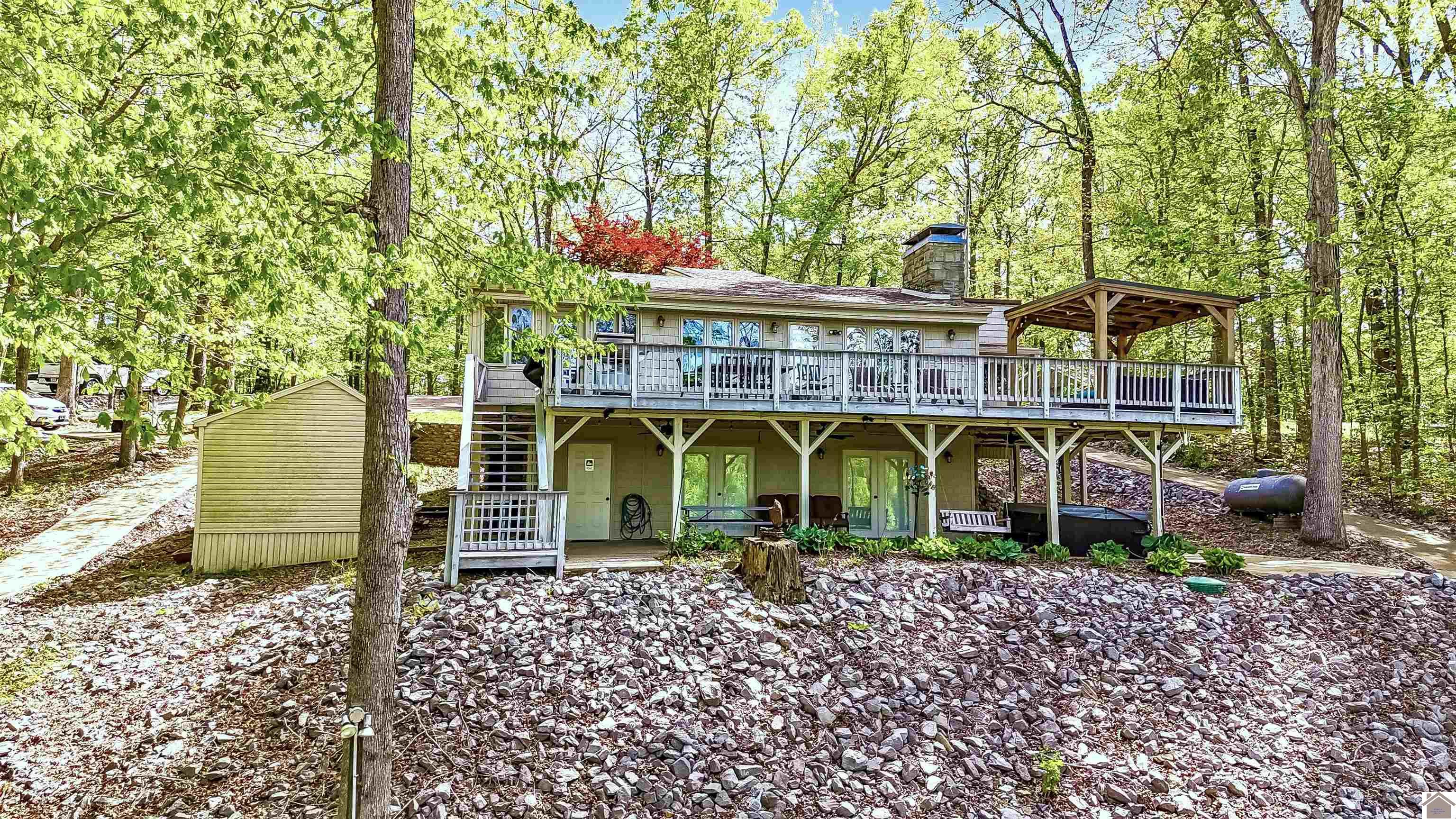 695 Bayshore Unit: Lake Barkley