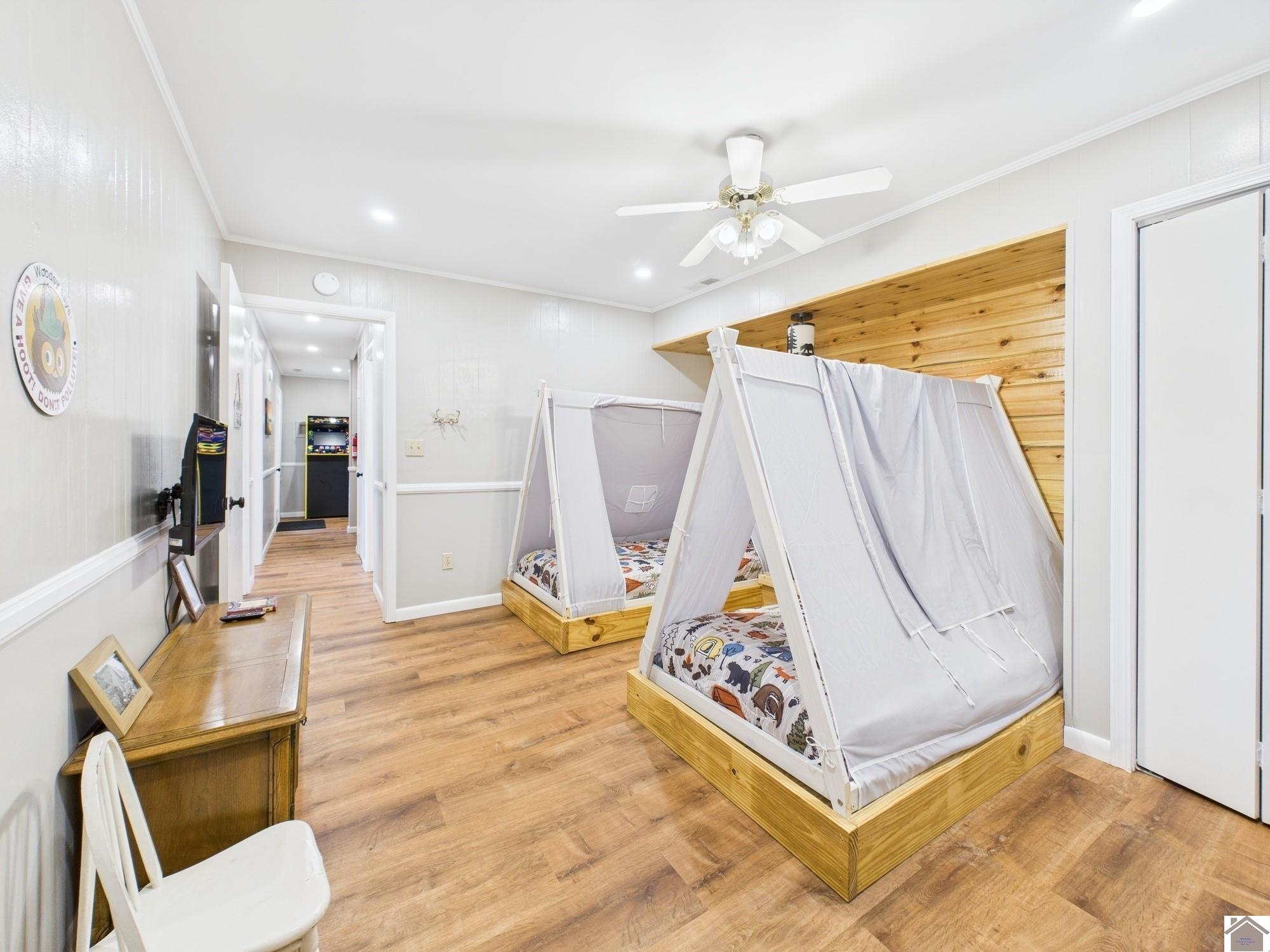 695 Bayshore Unit: Lake Barkley