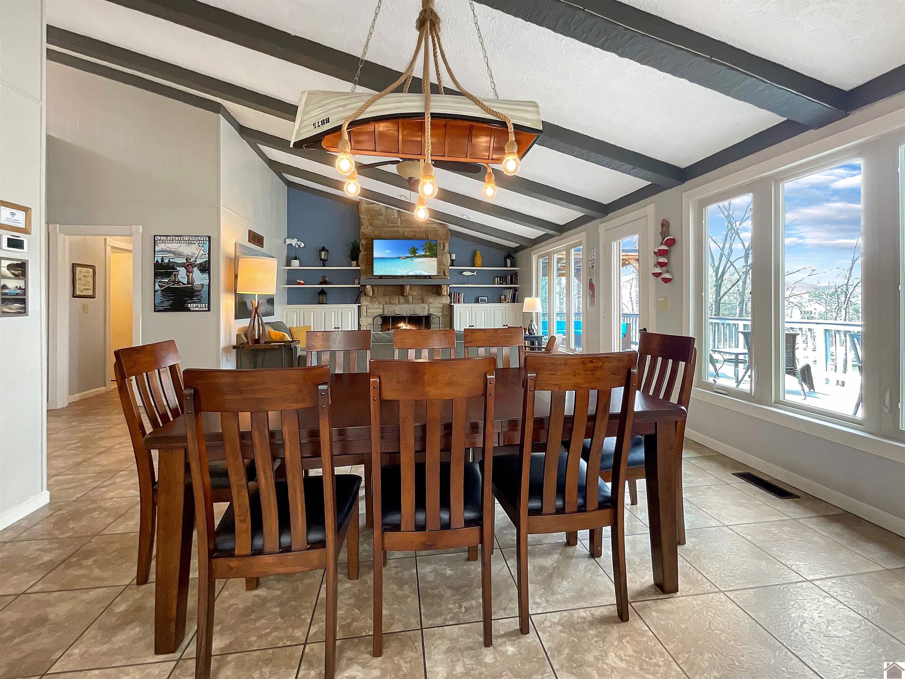 695 Bayshore Unit: Lake Barkley