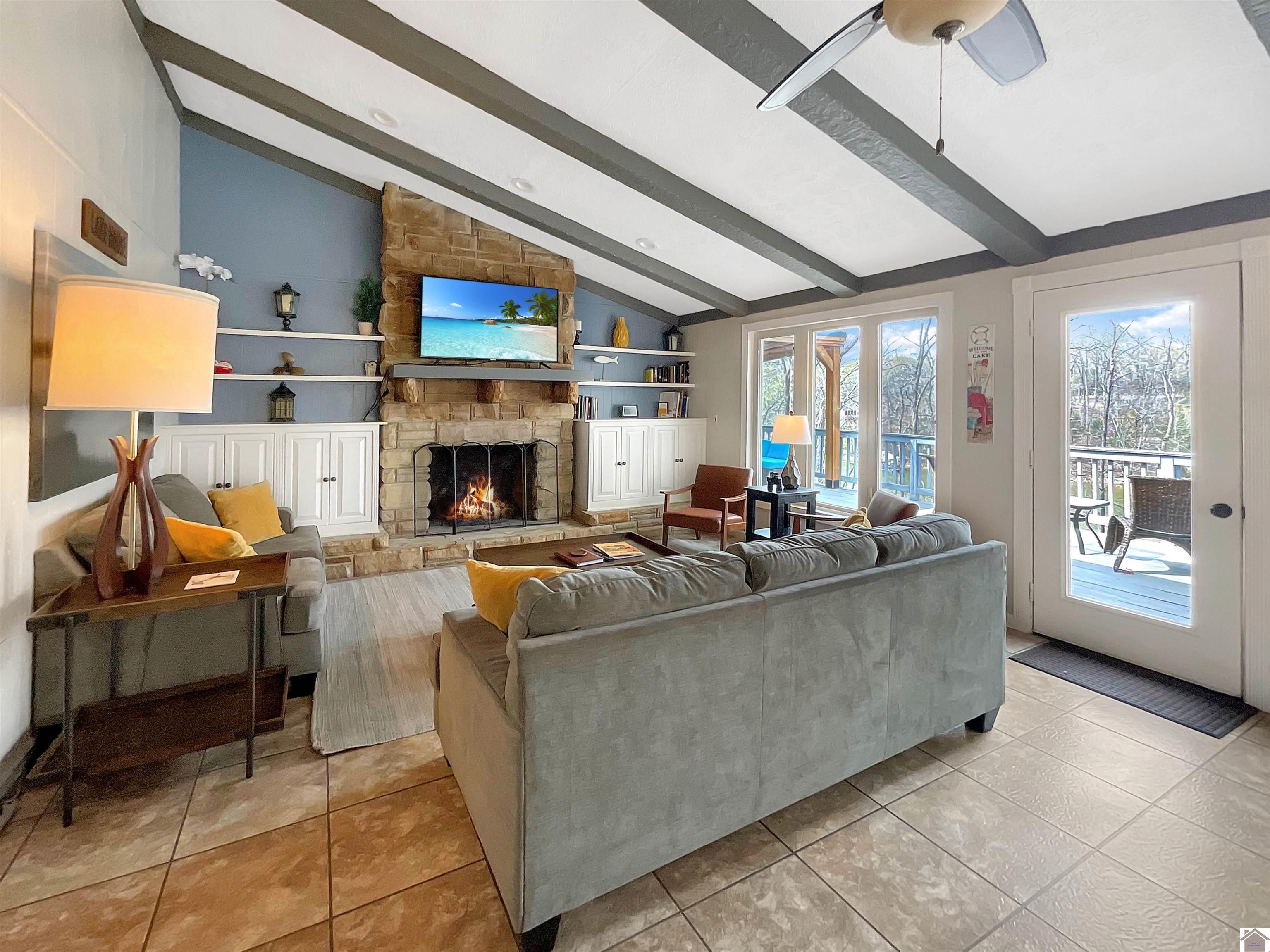 695 Bayshore Unit: Lake Barkley