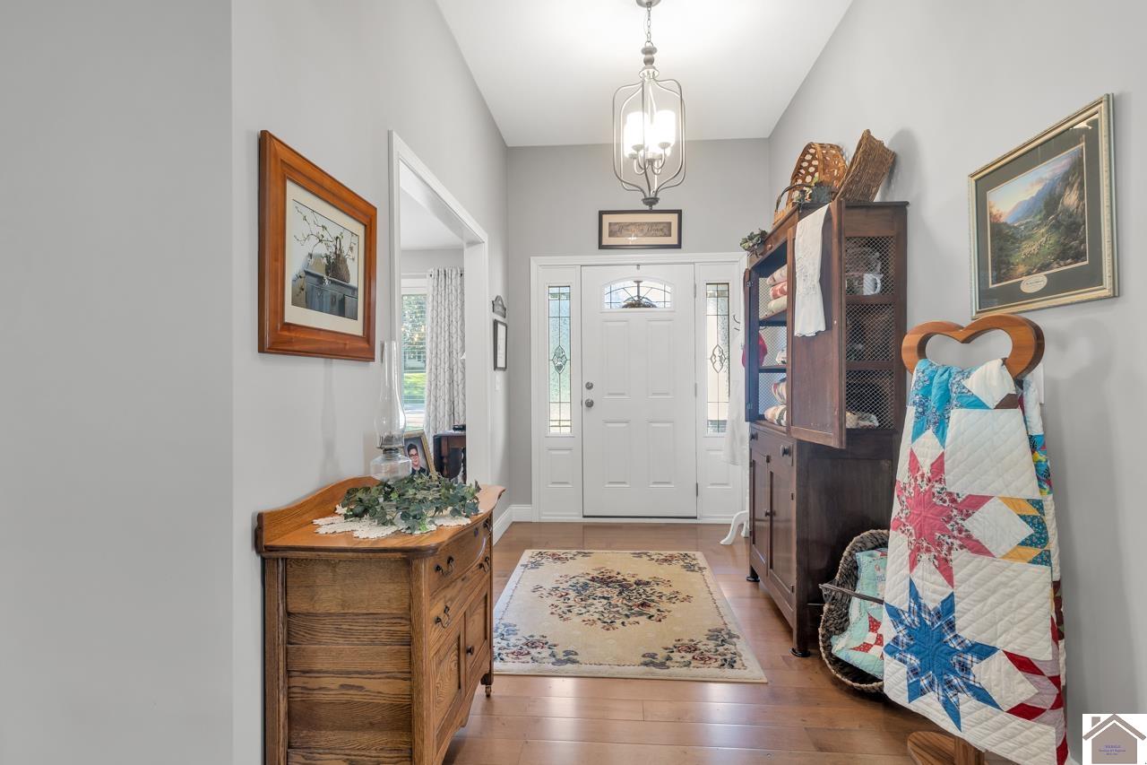 1545 Canterbury Drive