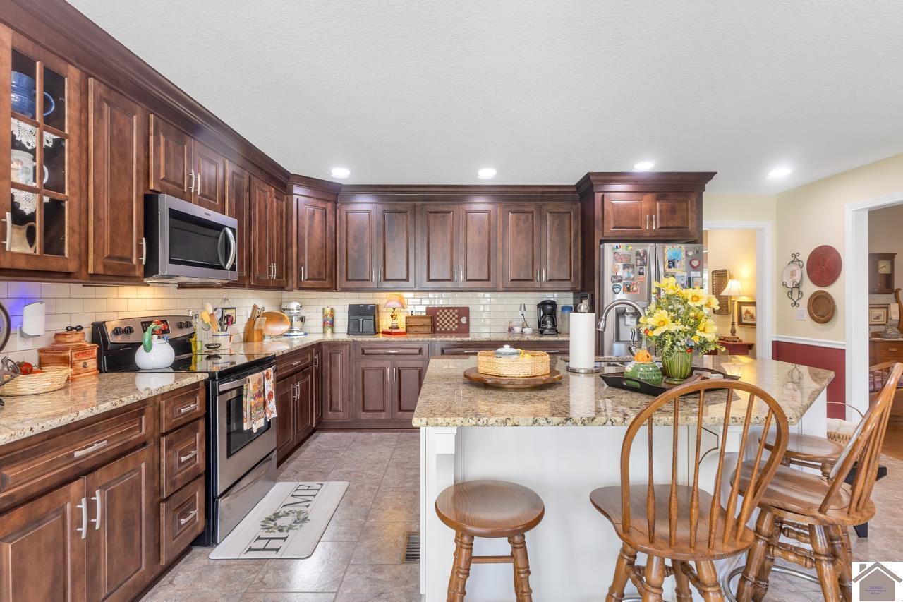 1545 Canterbury Drive