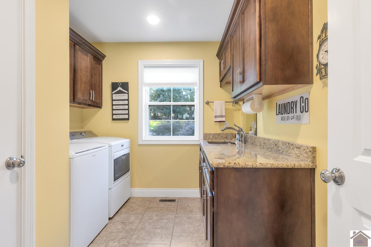 1545 Canterbury Drive