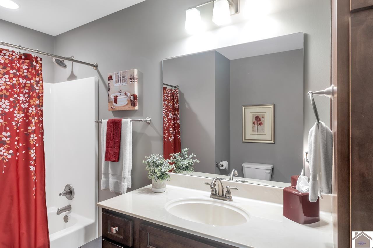 1545 Canterbury Drive