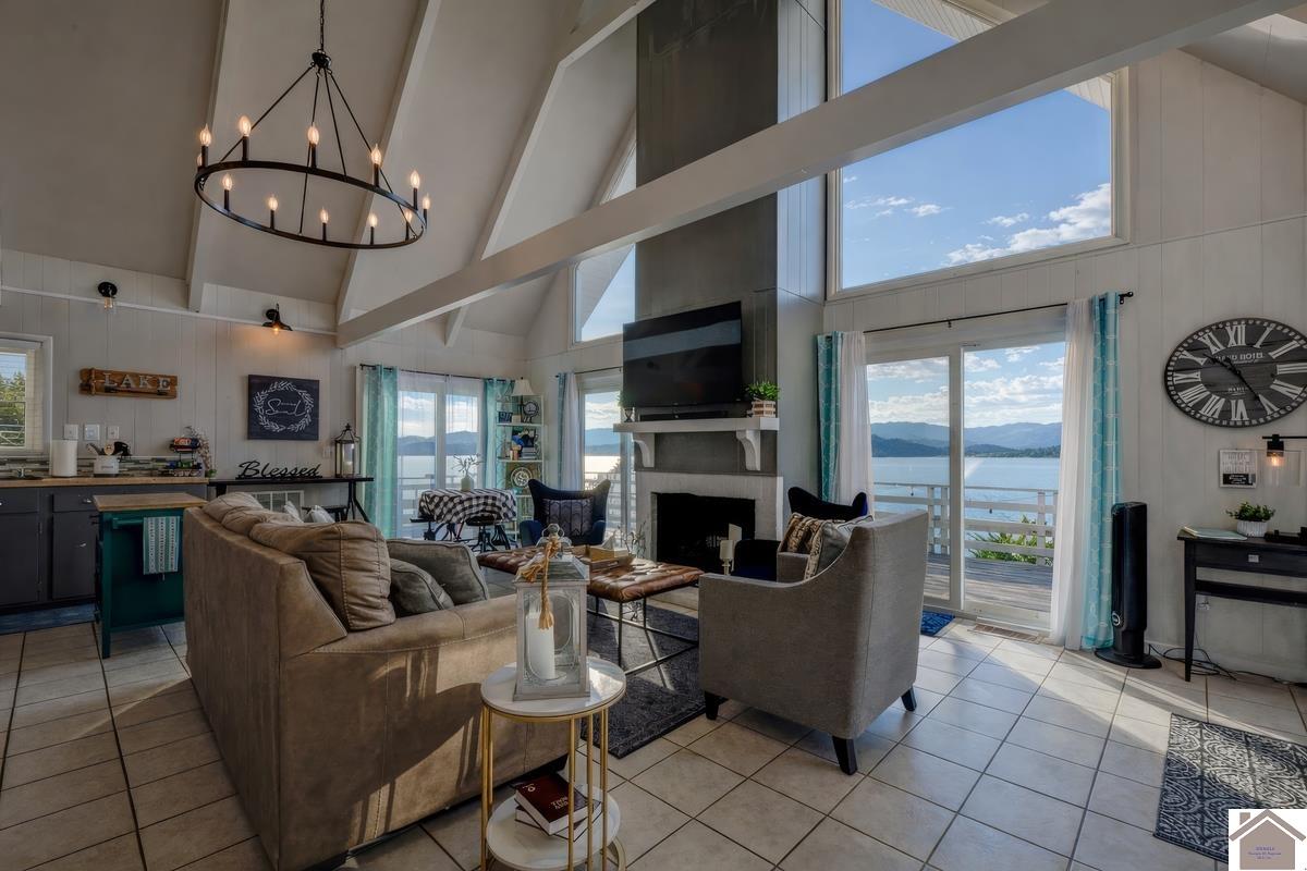 530 Rockcastle Lakeshore Drive