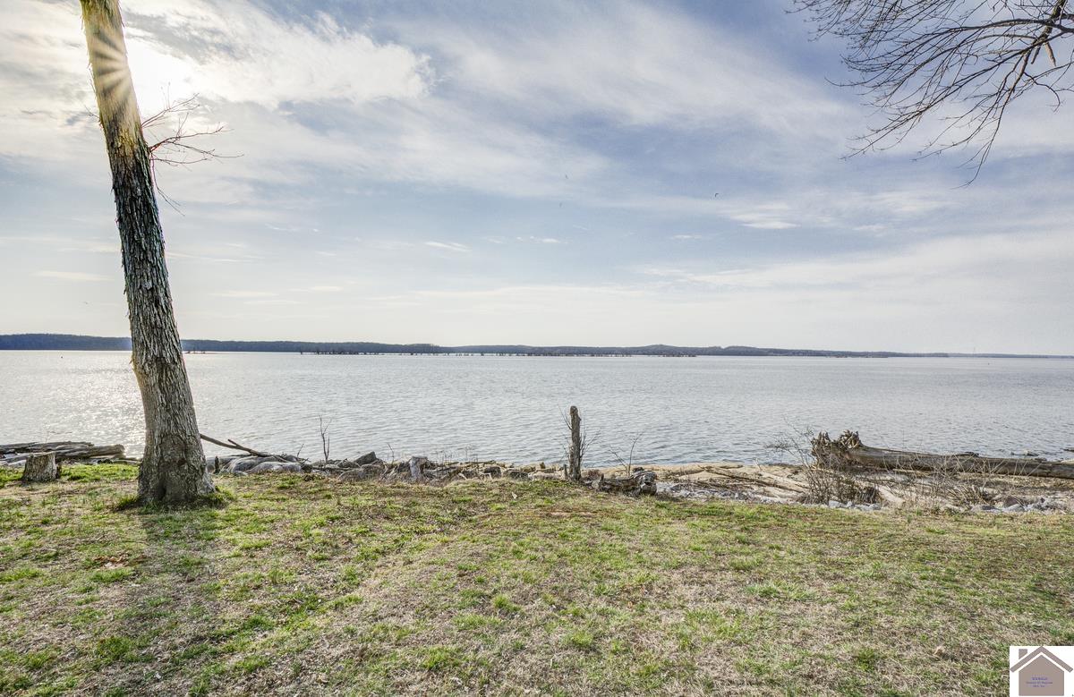 530 Rockcastle Lakeshore Drive