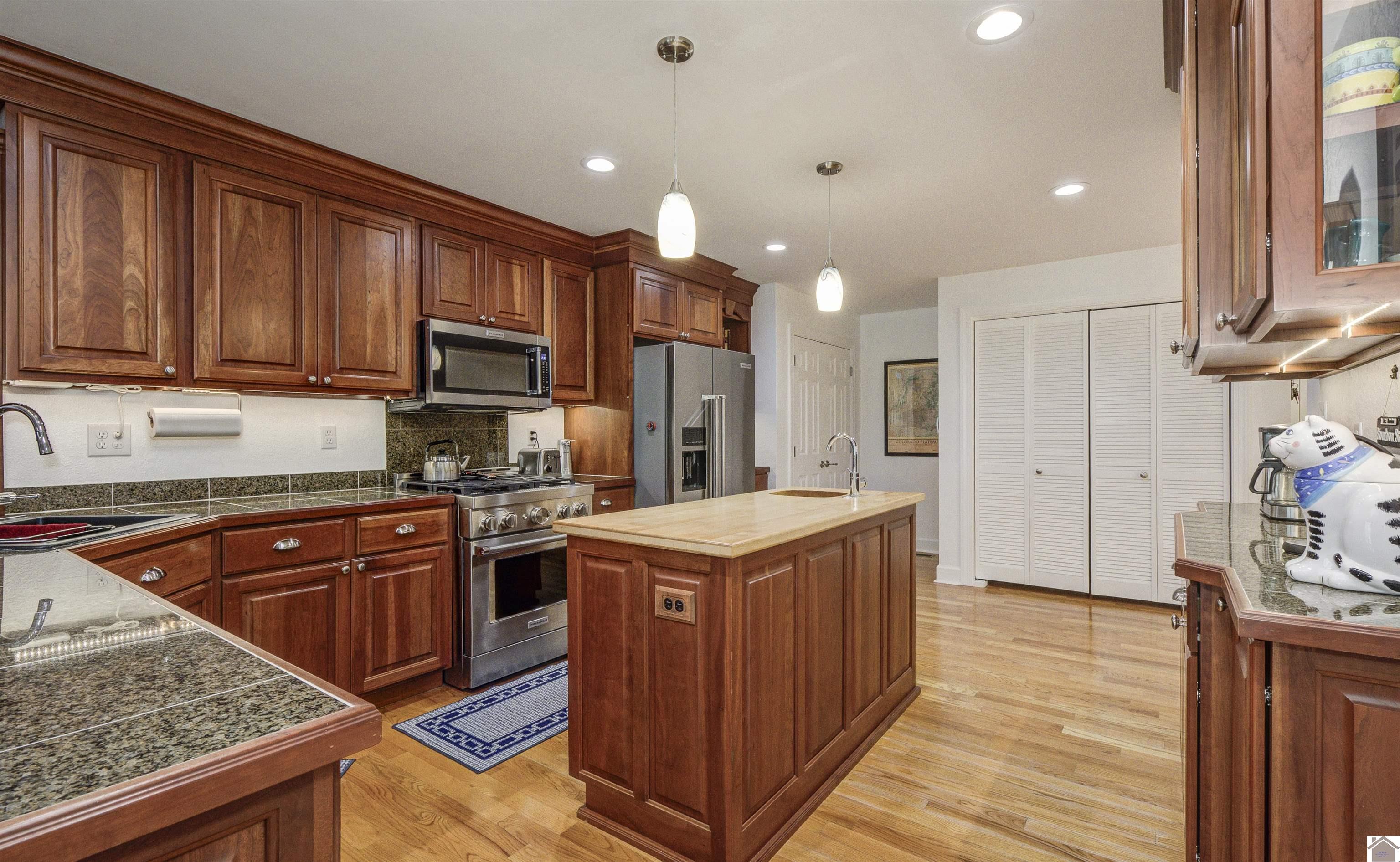 237 Lake Pointe Drive