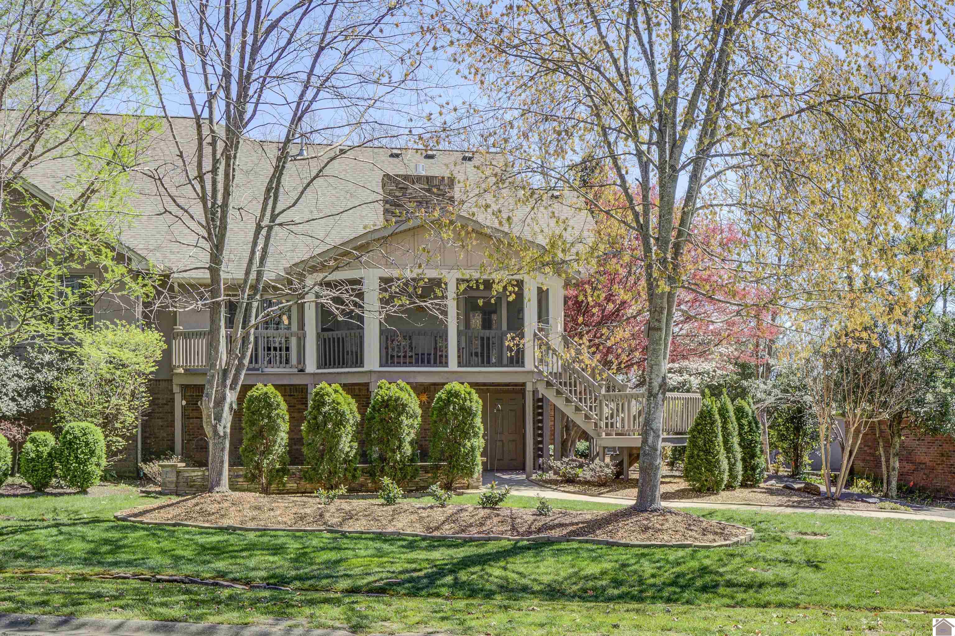 237 Lake Pointe Drive