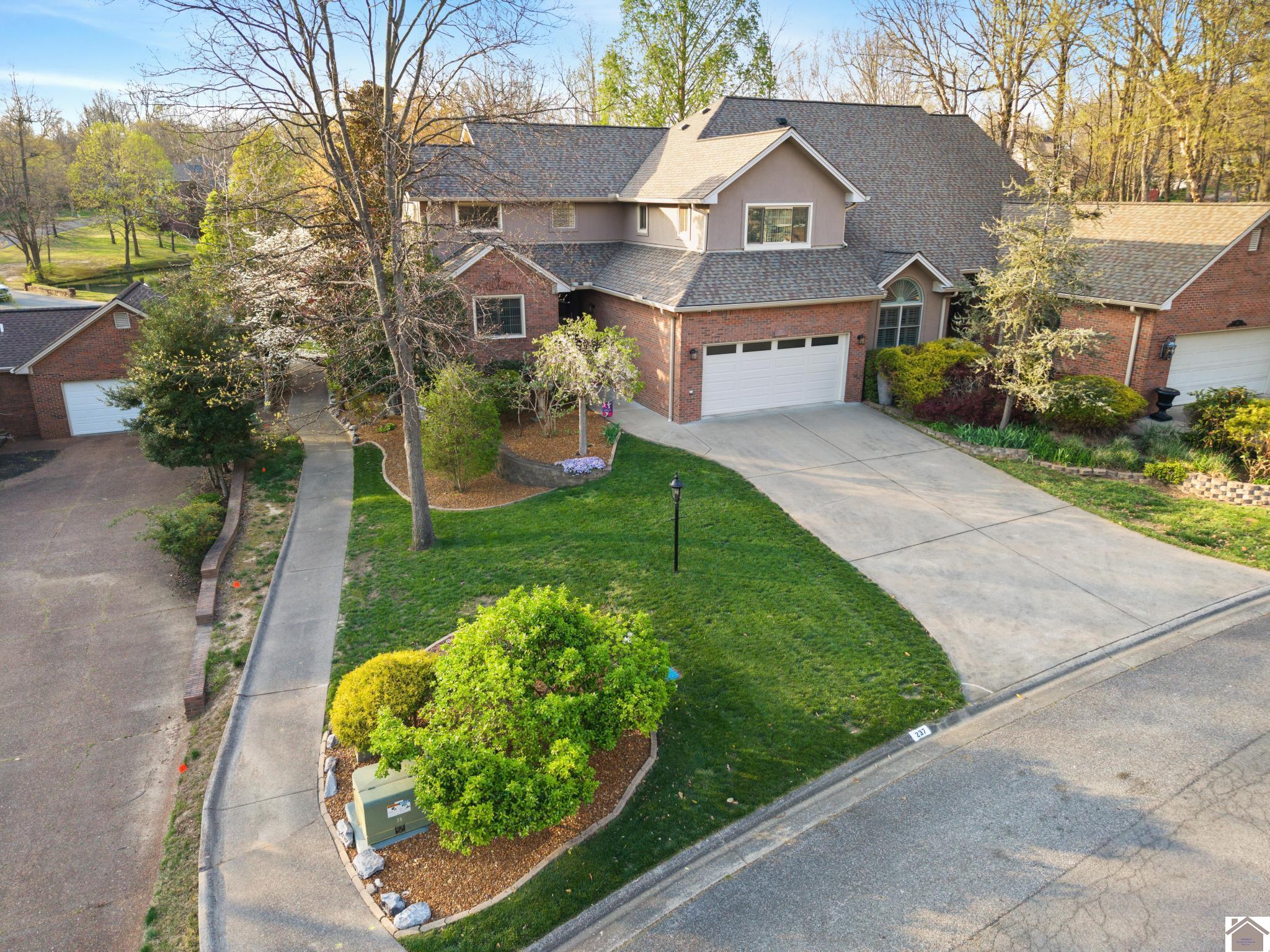 237 Lake Pointe Drive