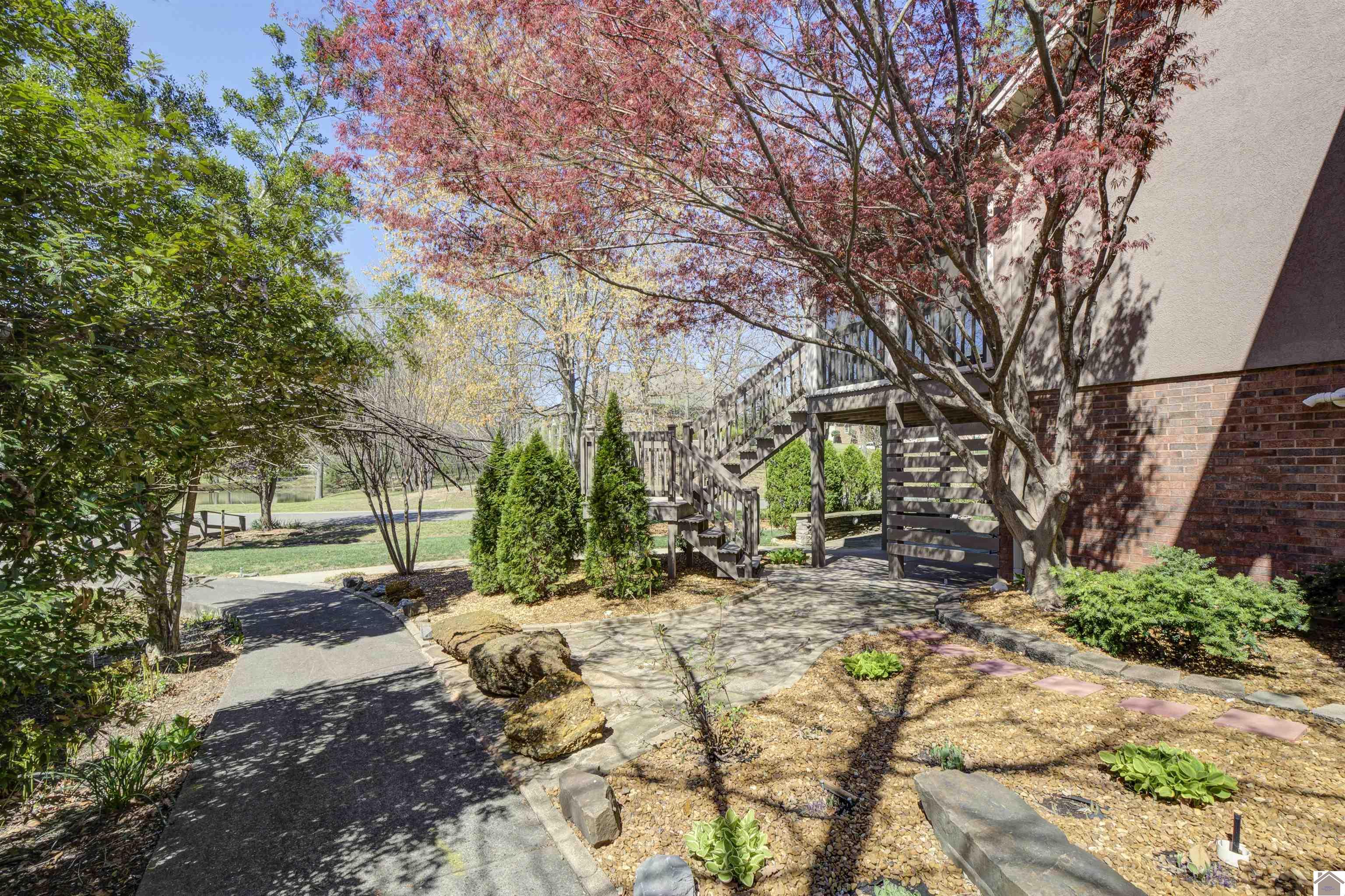 237 Lake Pointe Drive