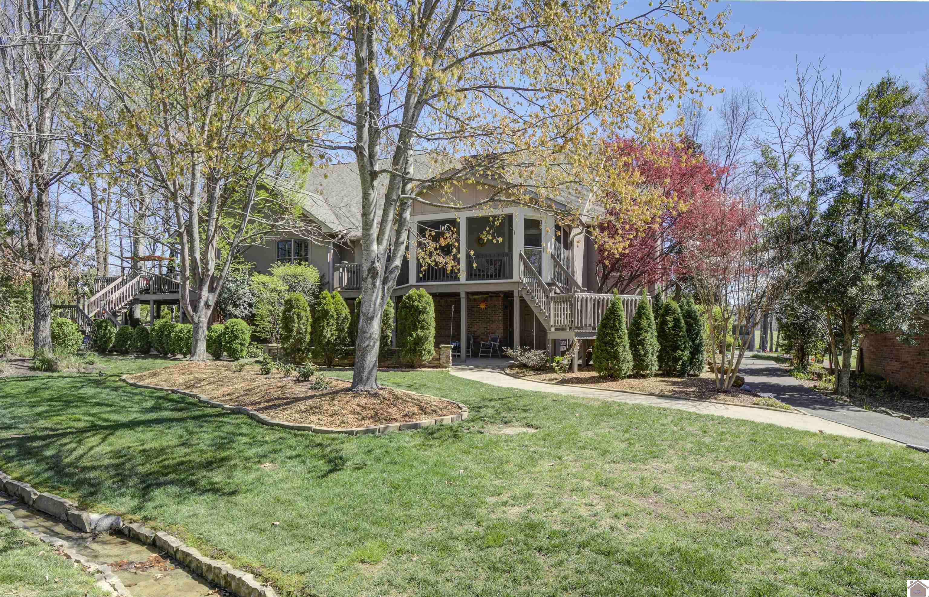 237 Lake Pointe Drive