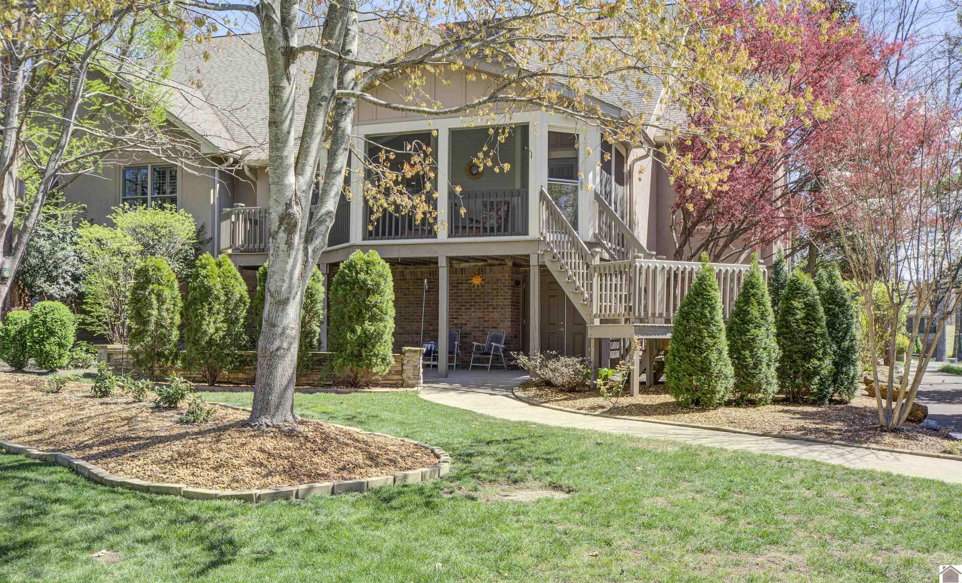 237 Lake Pointe Drive