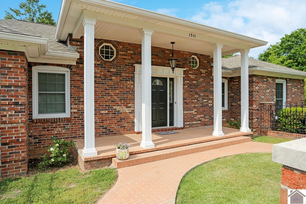 1511 Oxford Drive