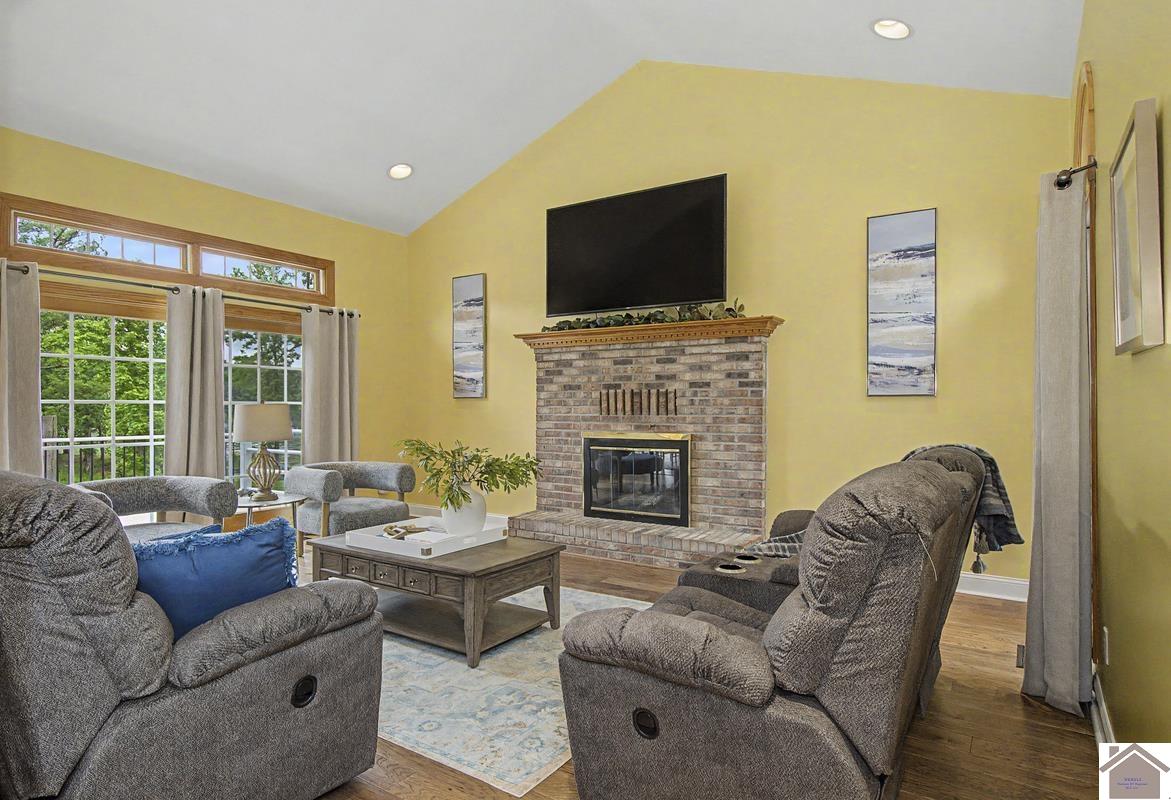 91 Lakeshore Road