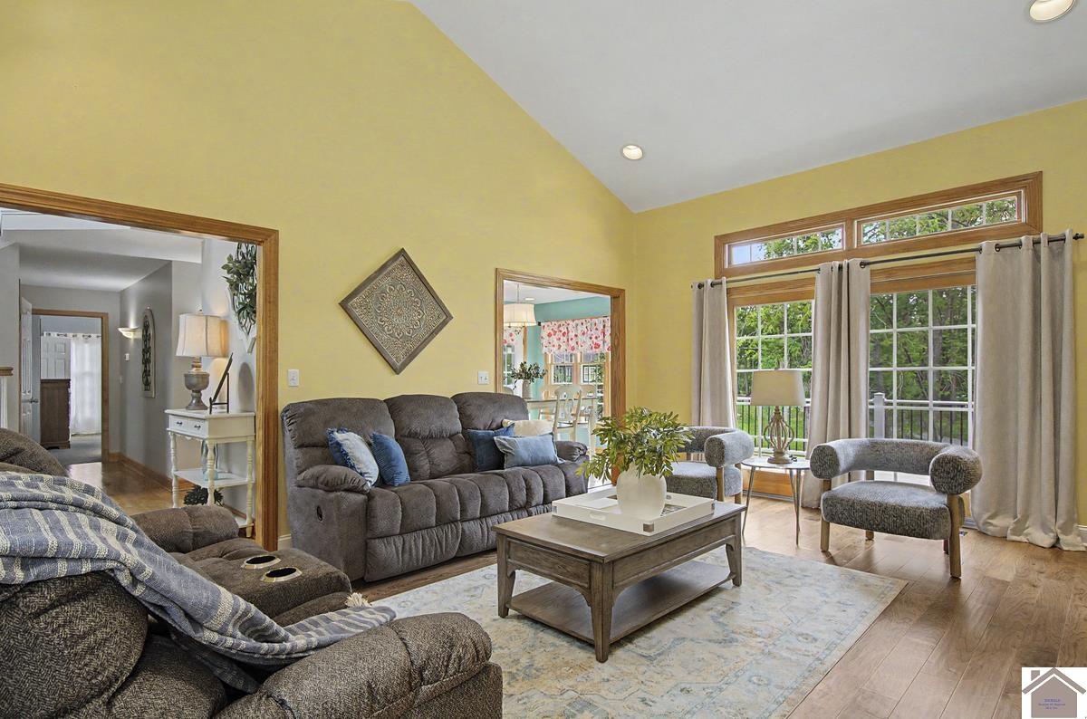 91 Lakeshore Road