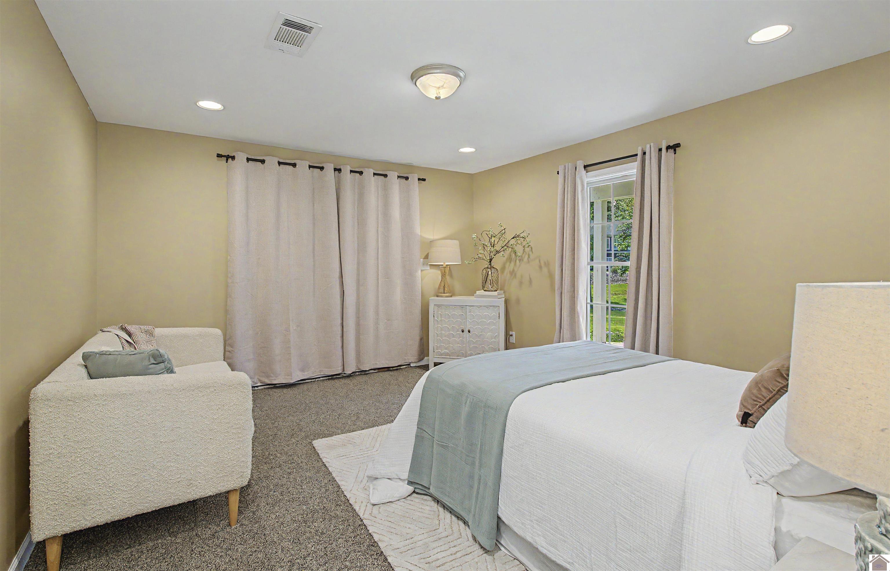91 Lakeshore Road