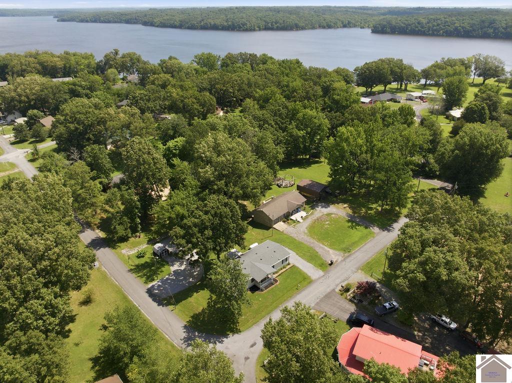 18 Kenwood Circle