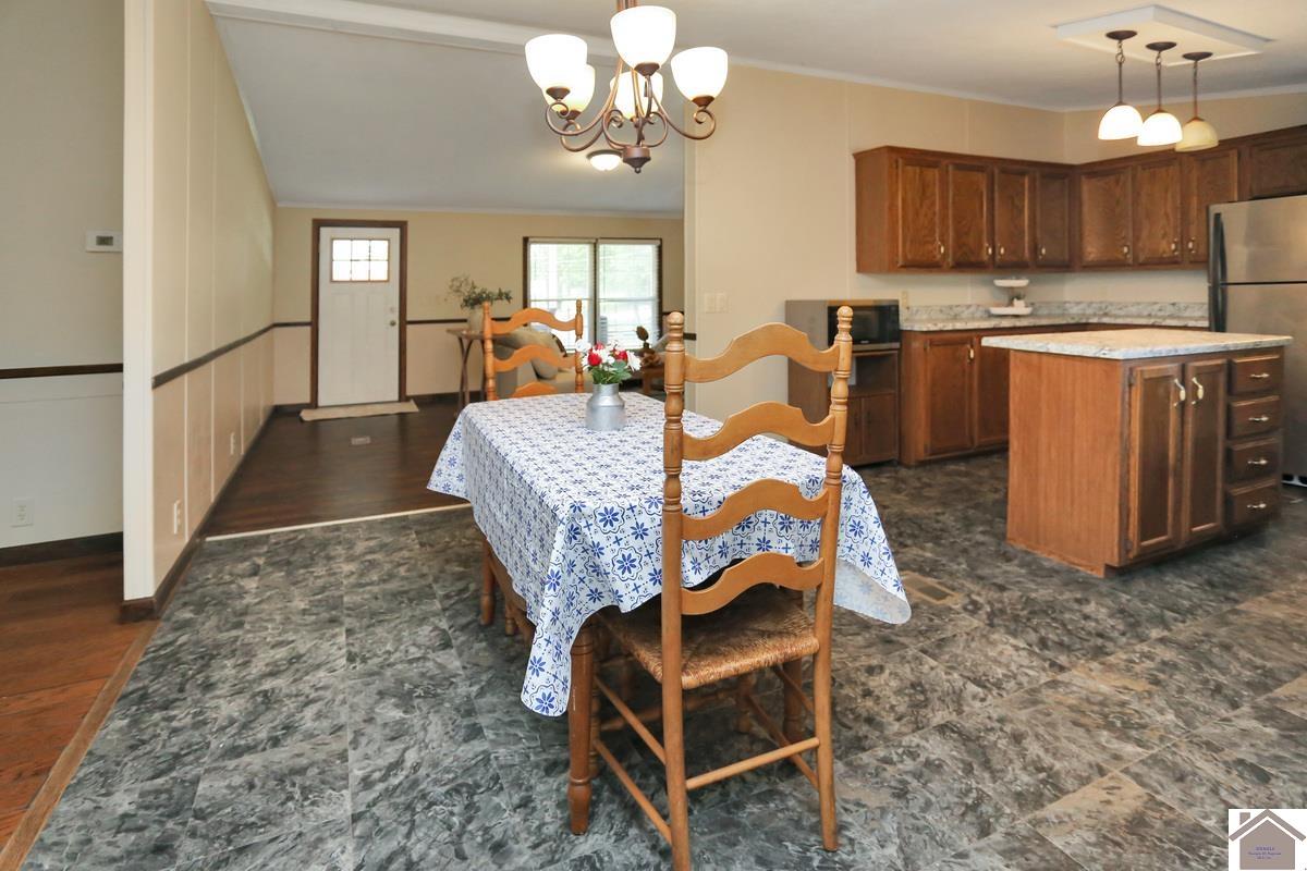 18 Kenwood Circle