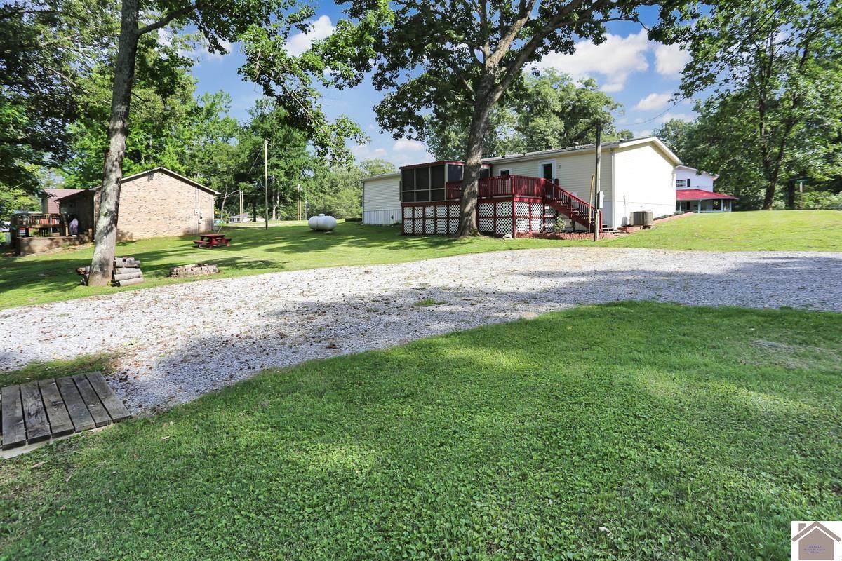 18 Kenwood Circle