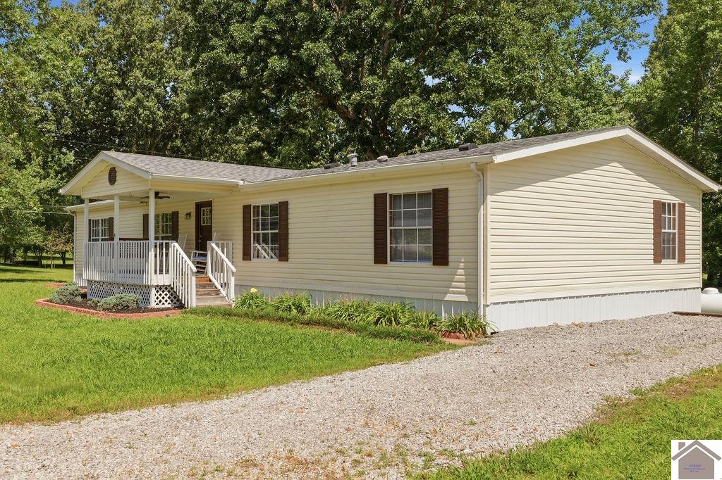 18 Kenwood Circle