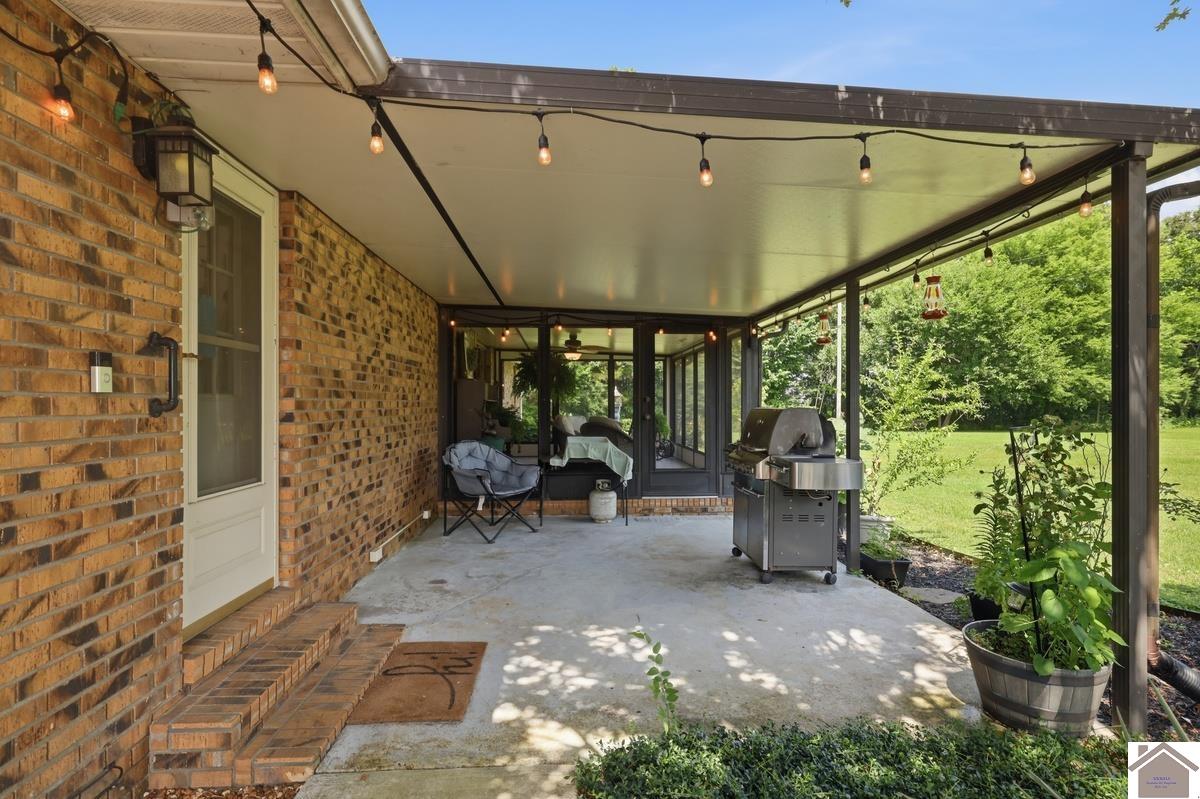 4564 State Route 121 N