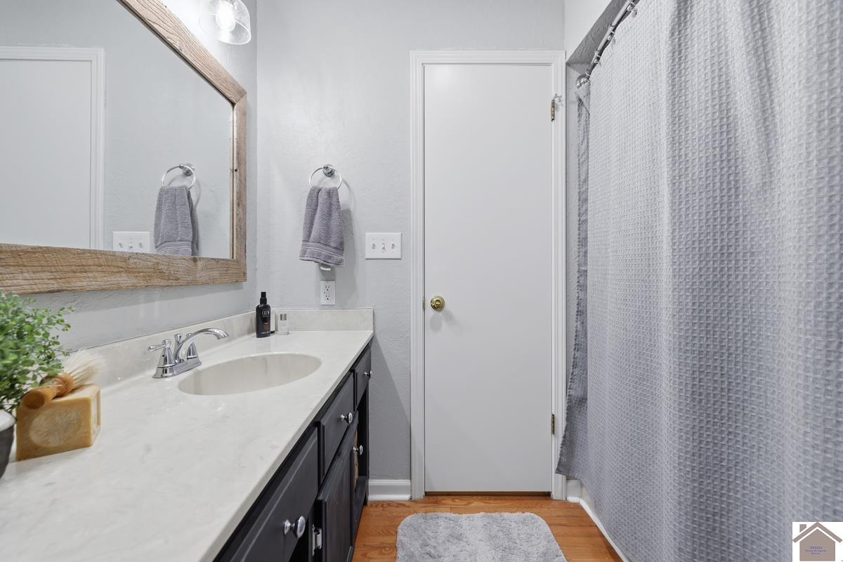 4564 State Route 121 N