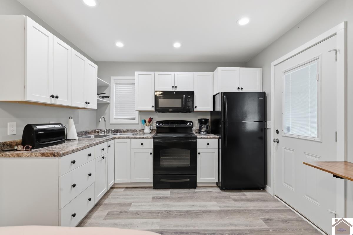 4564 State Route 121 N