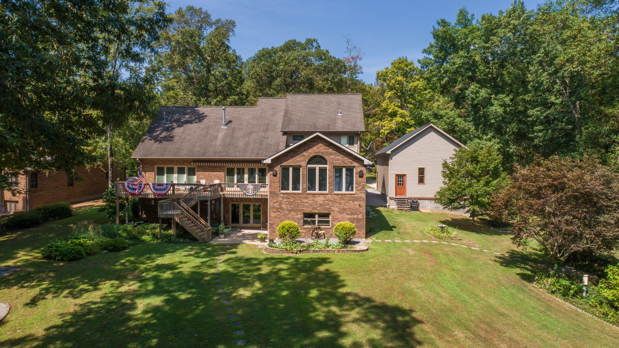 81 Woodridge Lane
