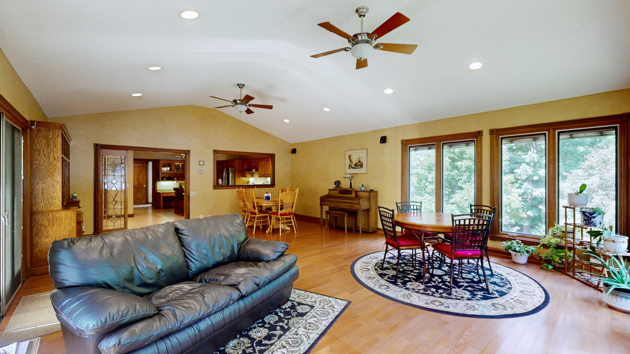 81 Woodridge Lane