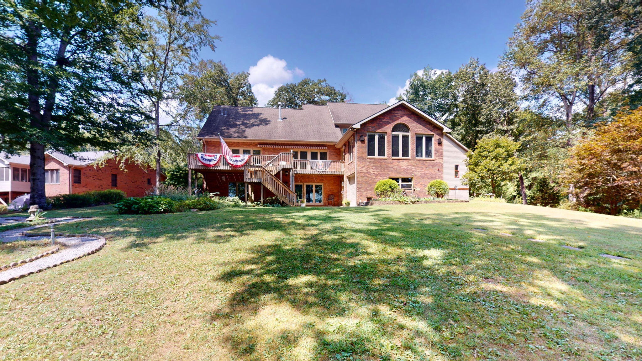 81 Woodridge Lane