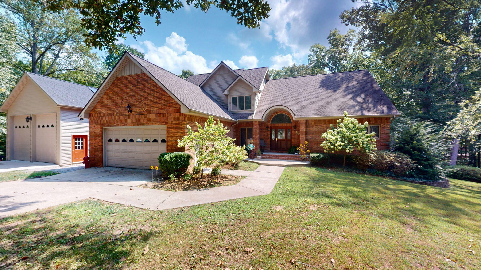 81 Woodridge Lane