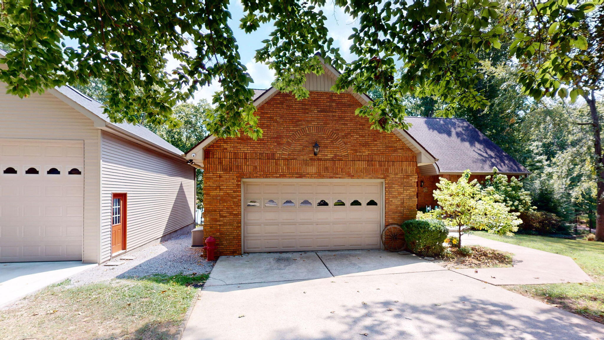 81 Woodridge Lane