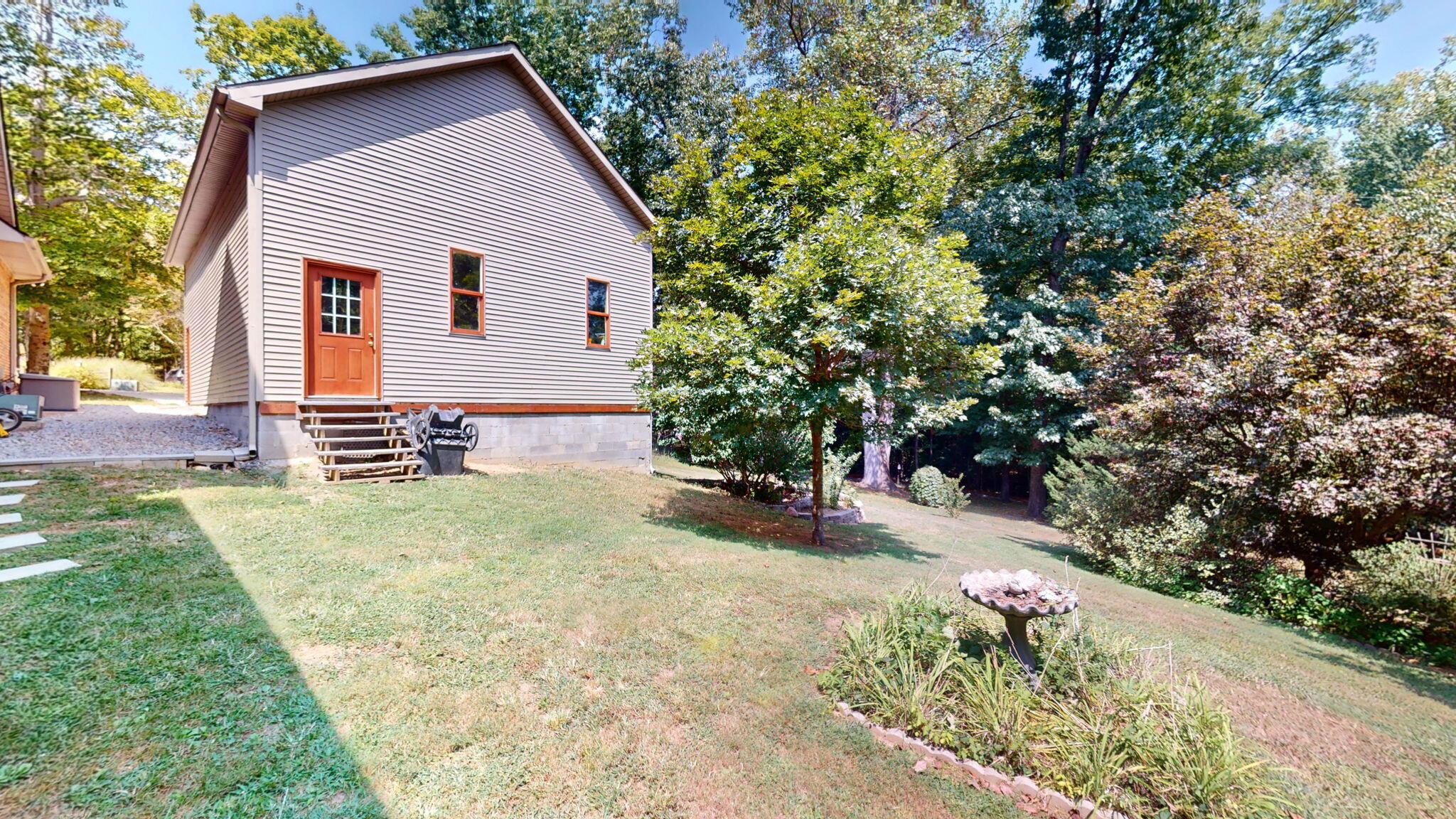 81 Woodridge Lane