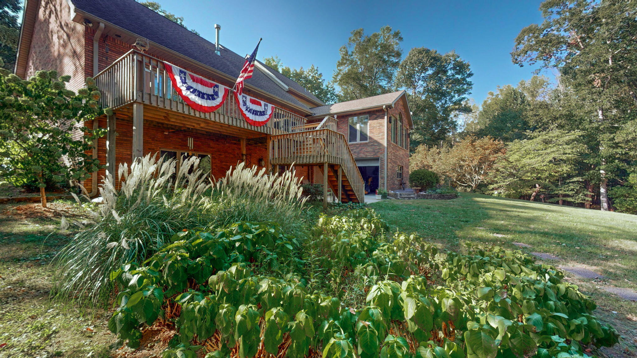 81 Woodridge Lane
