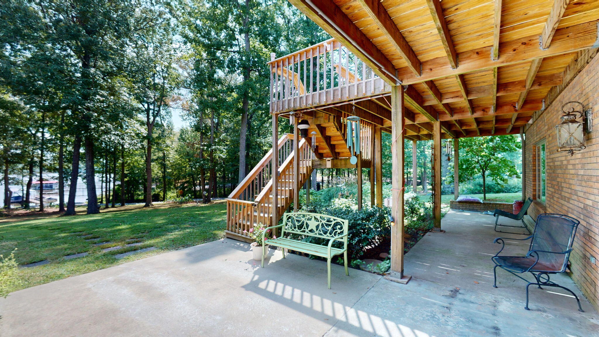 81 Woodridge Lane