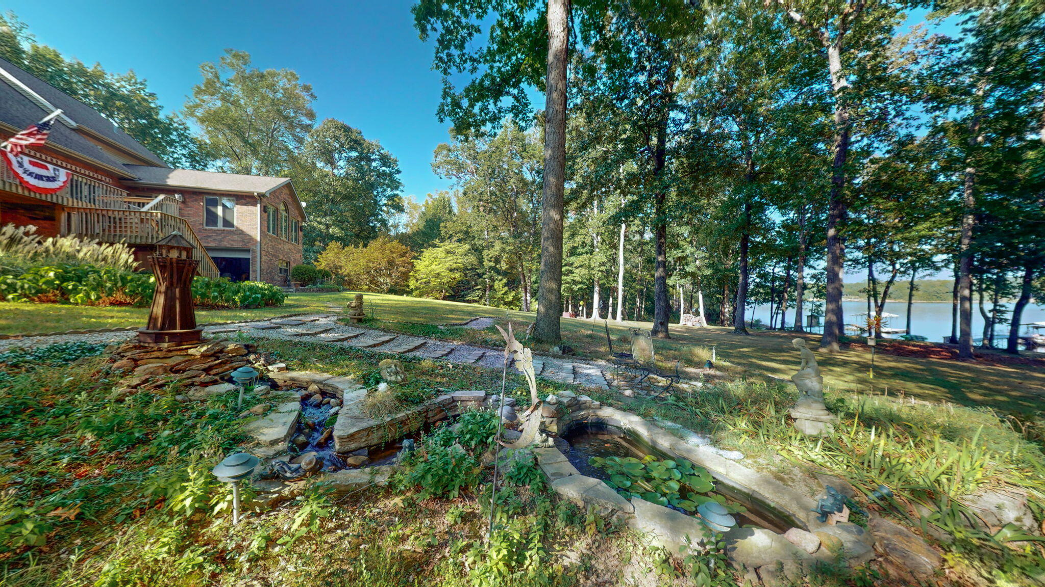 81 Woodridge Lane