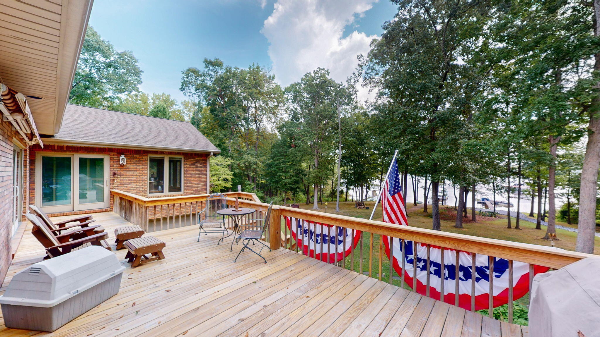 81 Woodridge Lane