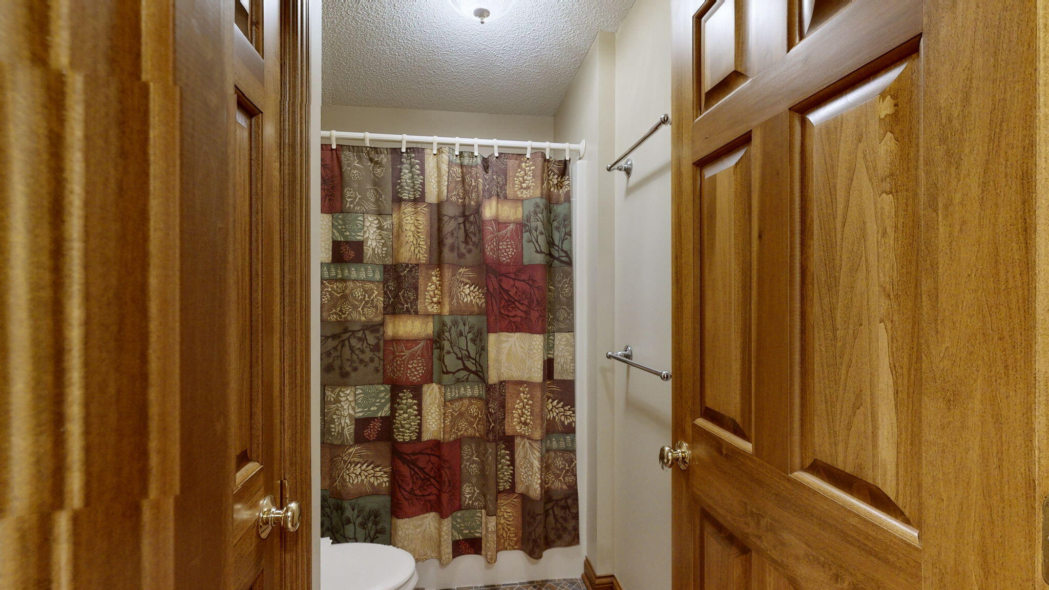 81 Woodridge Lane