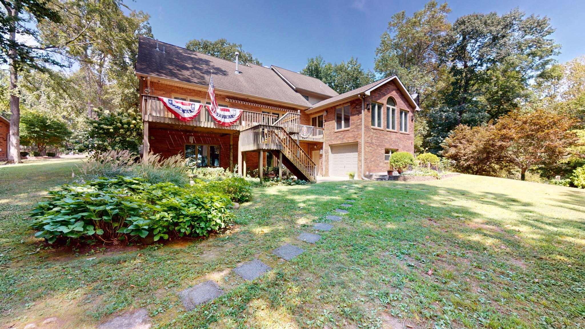 81 Woodridge Lane